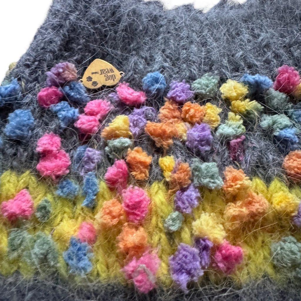 Woolen dog sweater with bubbles