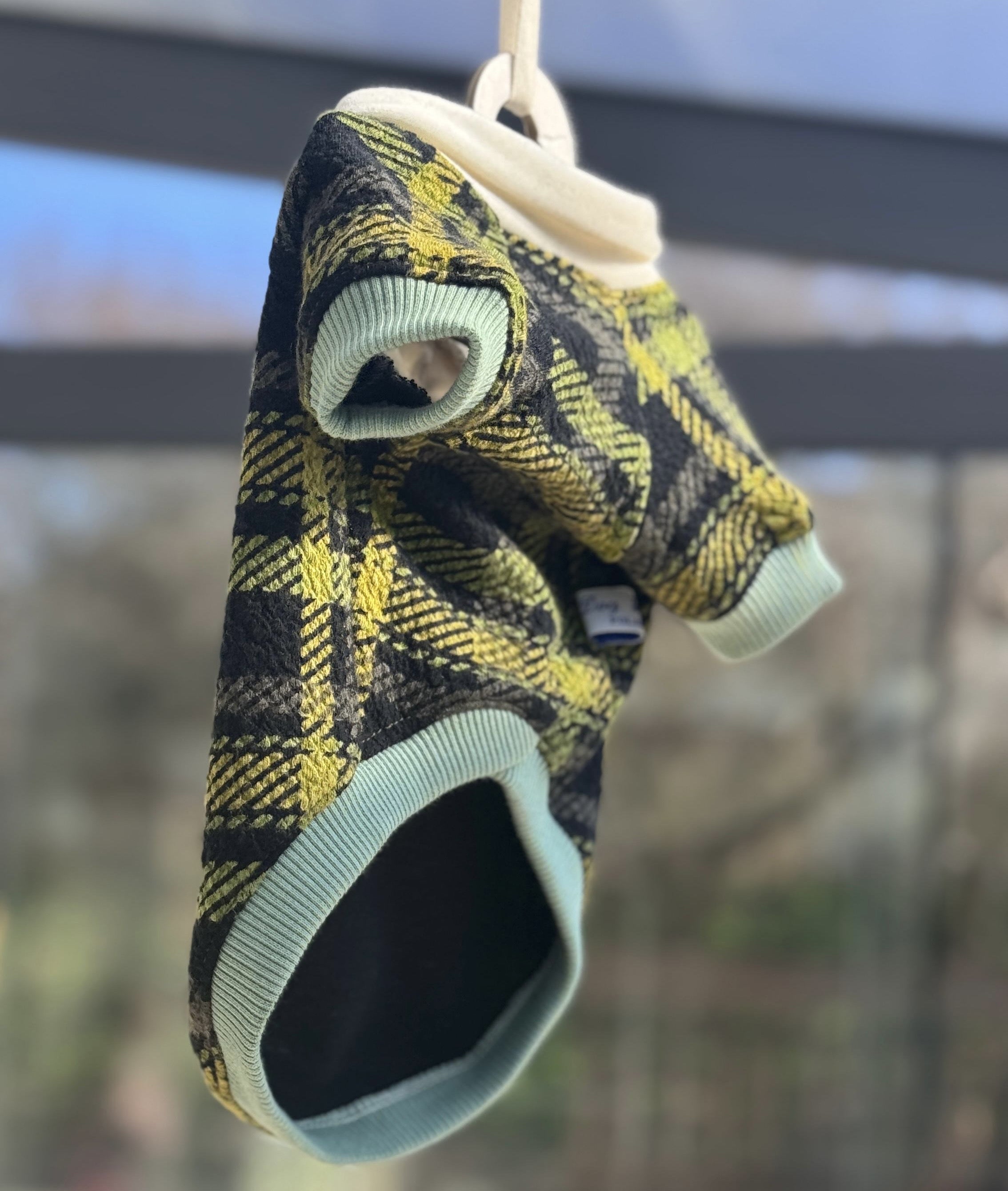 Elegancka Bluzka dla Psa „Preppy Style”